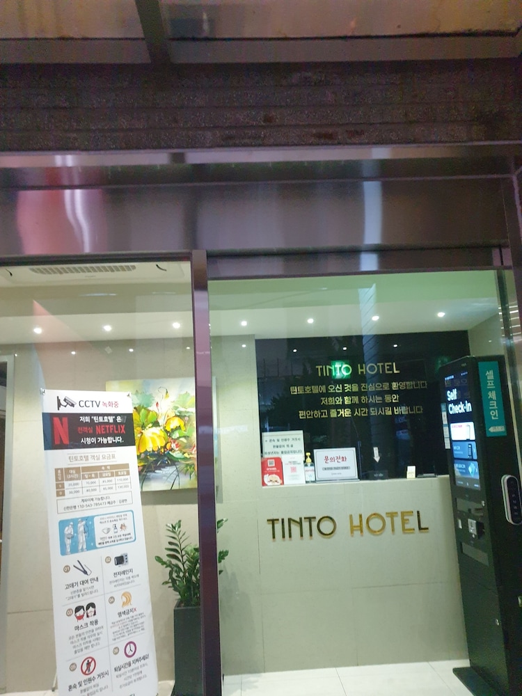Tinto Hotel 10/38