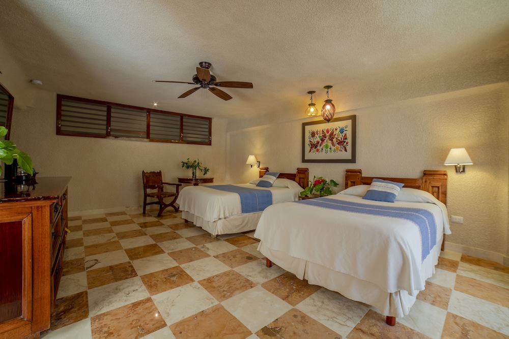Mayaland Hotel And Bungalows 18/50
