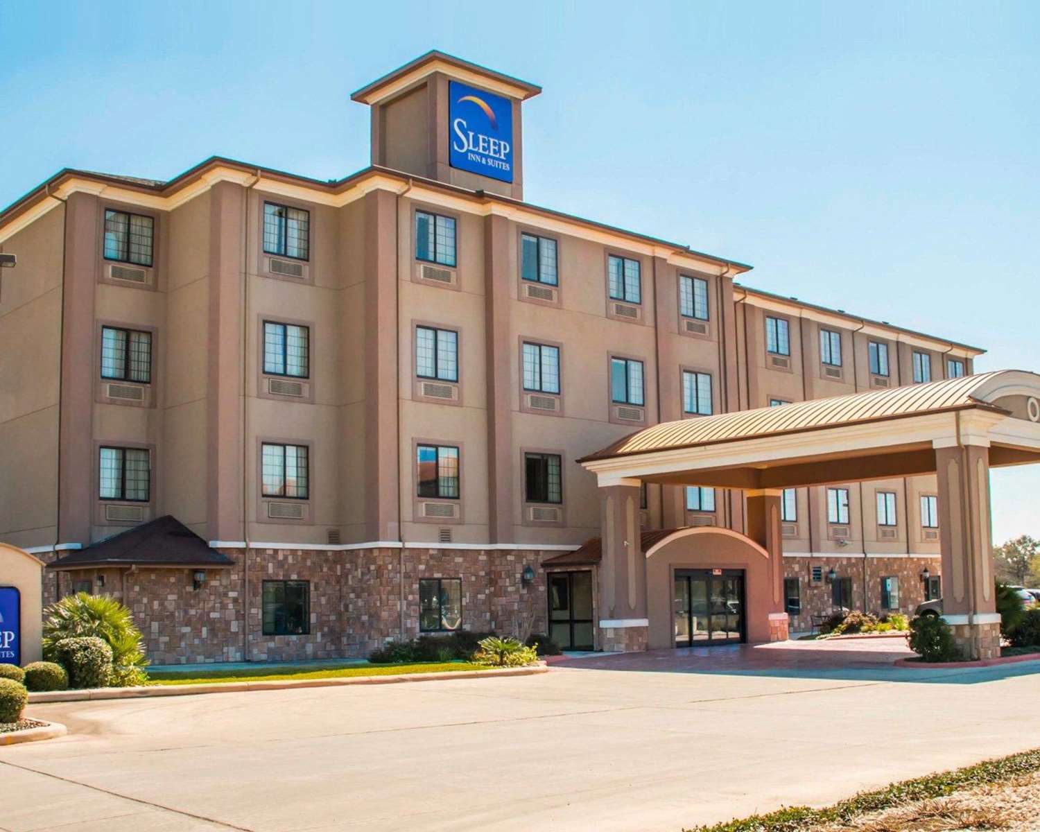 Sleep Inn and Suites at Six Flags 5/36