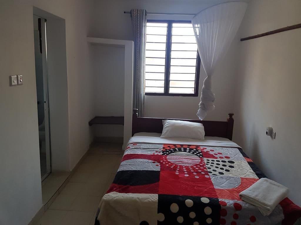 Miritini Golden Guest House 7/18