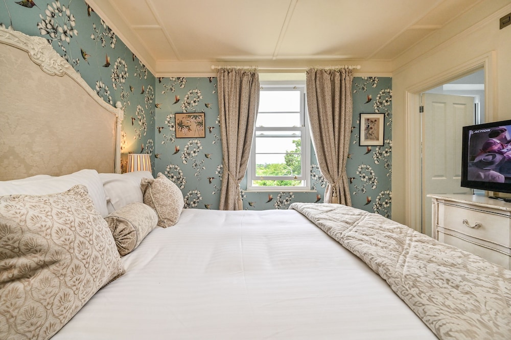 Muntham Holiday Apartments 14/50