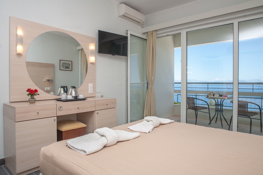 Golden Alexandros Hotel 7/22