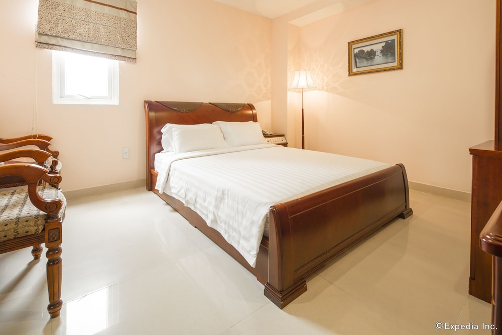 Kin Hotel Thai Van Lung 20/50