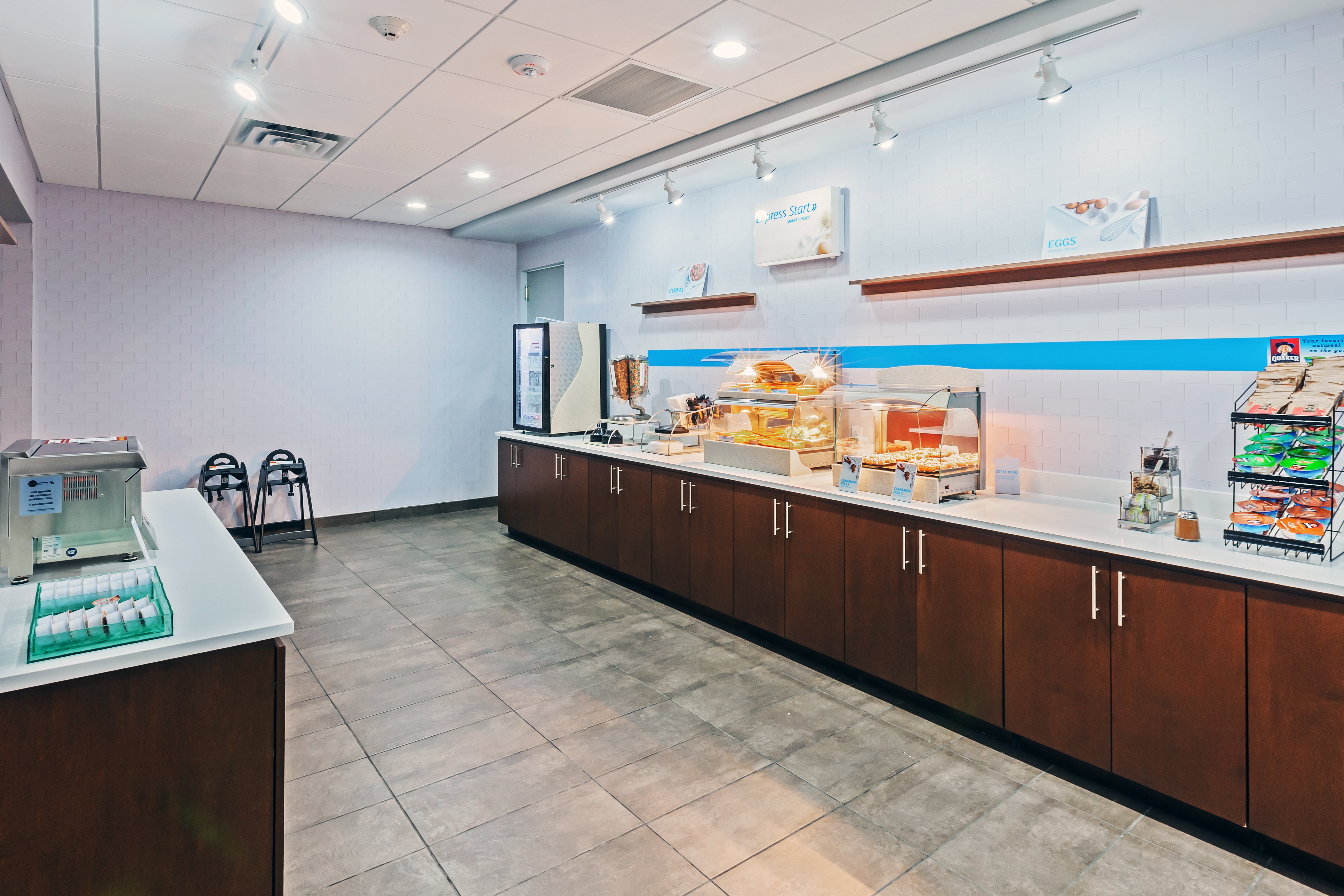 HOLIDAY INN EXPRESS & SUITES COFFEYVILLE 15/48
