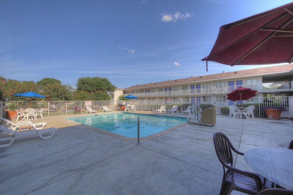 Motel6 San Antonio, TX - Six Flags Fiesta TX/La Cantera Area 29/44