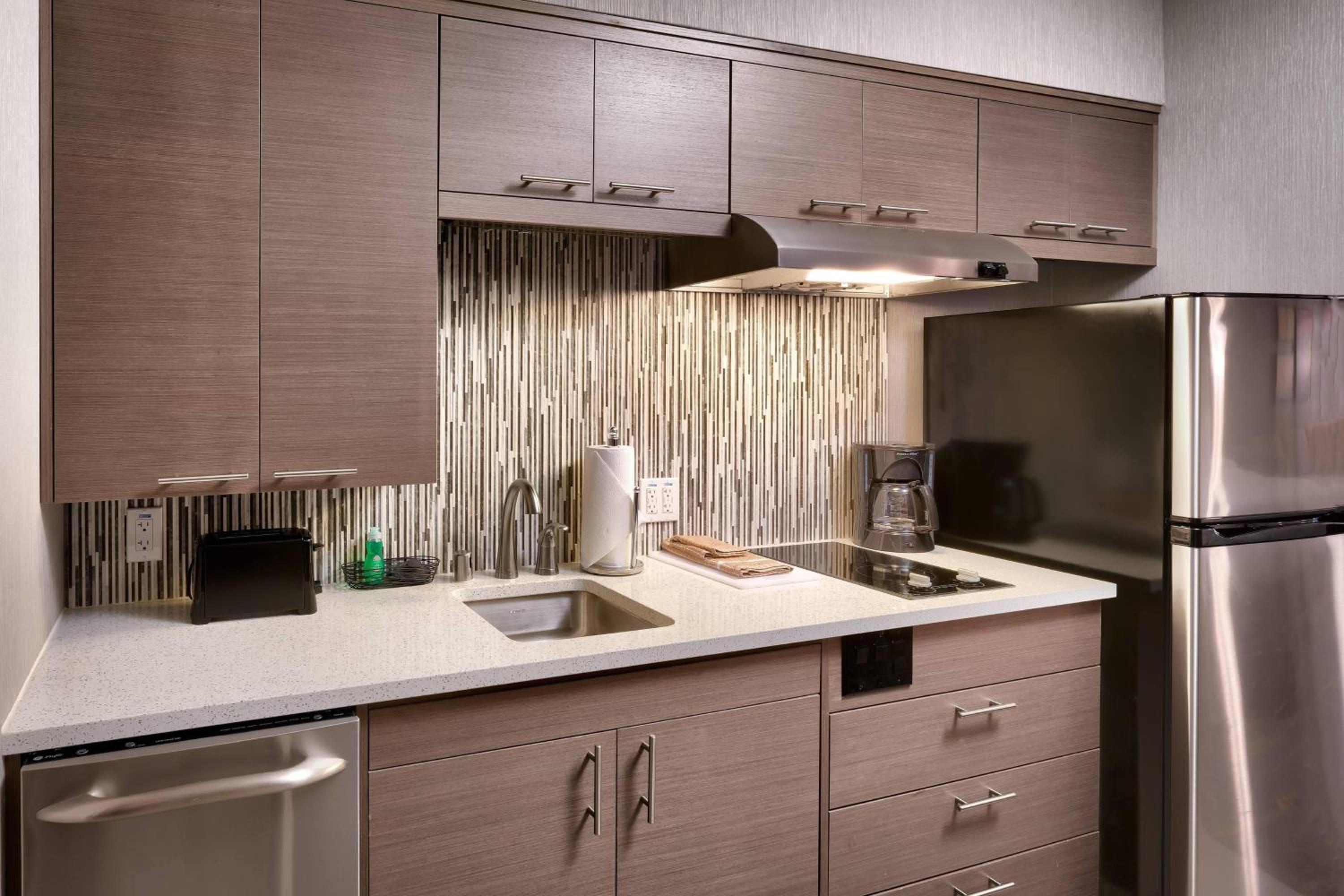 استوديو بسرير كوين مع أريكة لذوي الإعاقة، Towneplace Suites Los Angeles Lax Hawthorne 10/10
