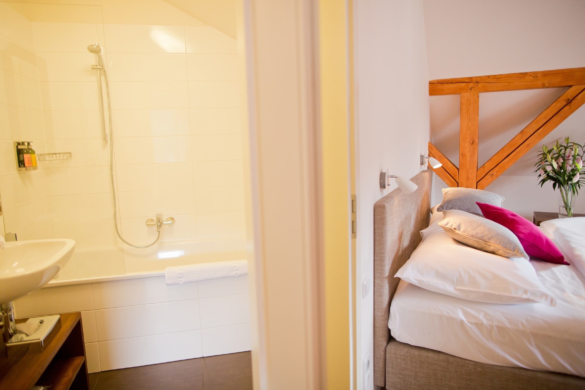 جناح جونيور بسريرين منفصلين بغرفة نوم واحدة، Hotel Golden Key Prague 10/10