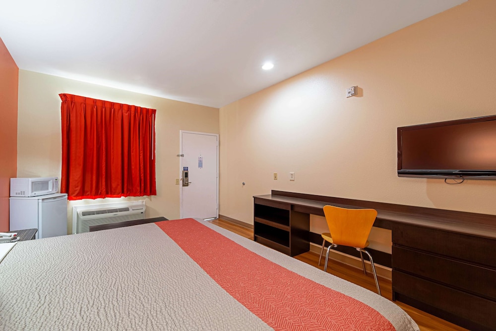 Motel6 Rhome, TX 19/43