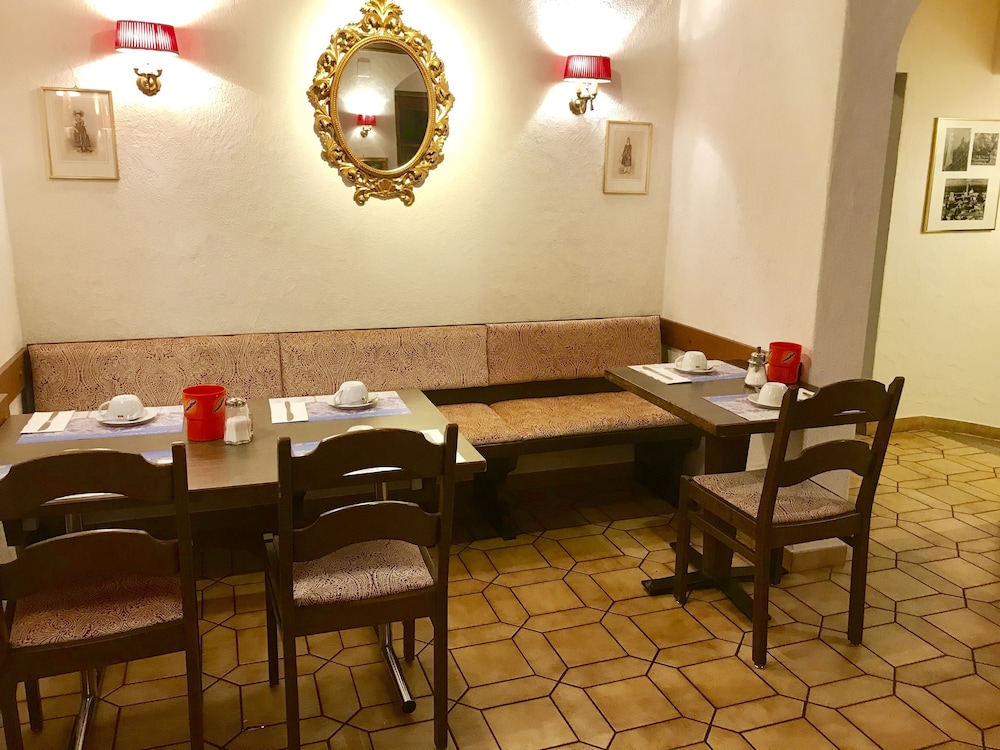 Hotel Toscana 43/55