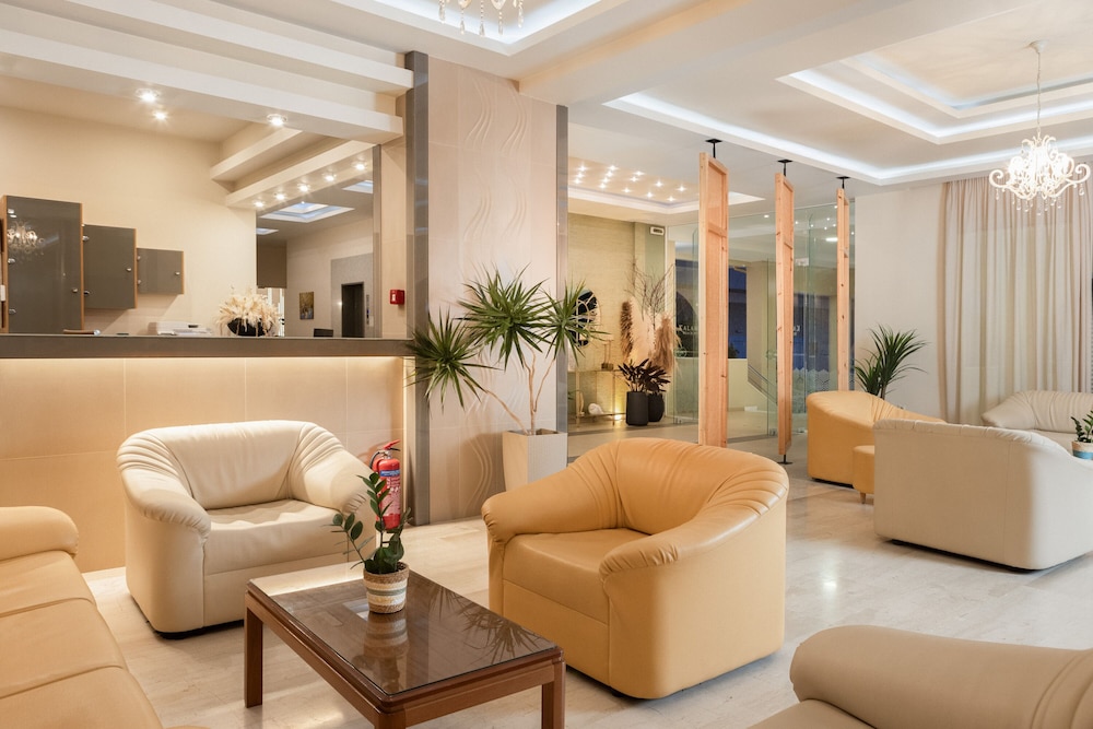Kalamaki Beach Hotel 30/50