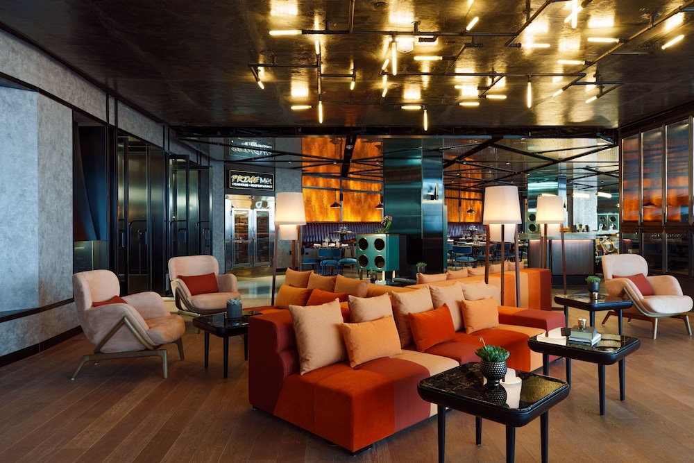 Renaissance New York Flushing Hotel at Tangram 18/44