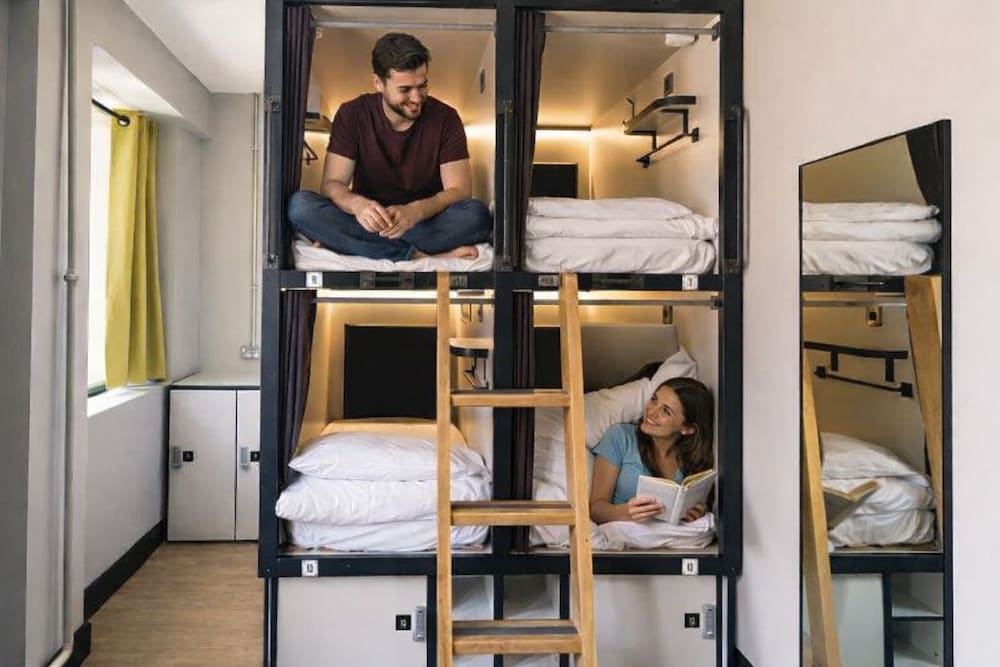 Jacobs Inn Hostel 48/65