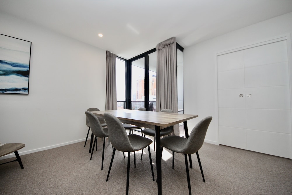 Qube Broadbeach 41/50