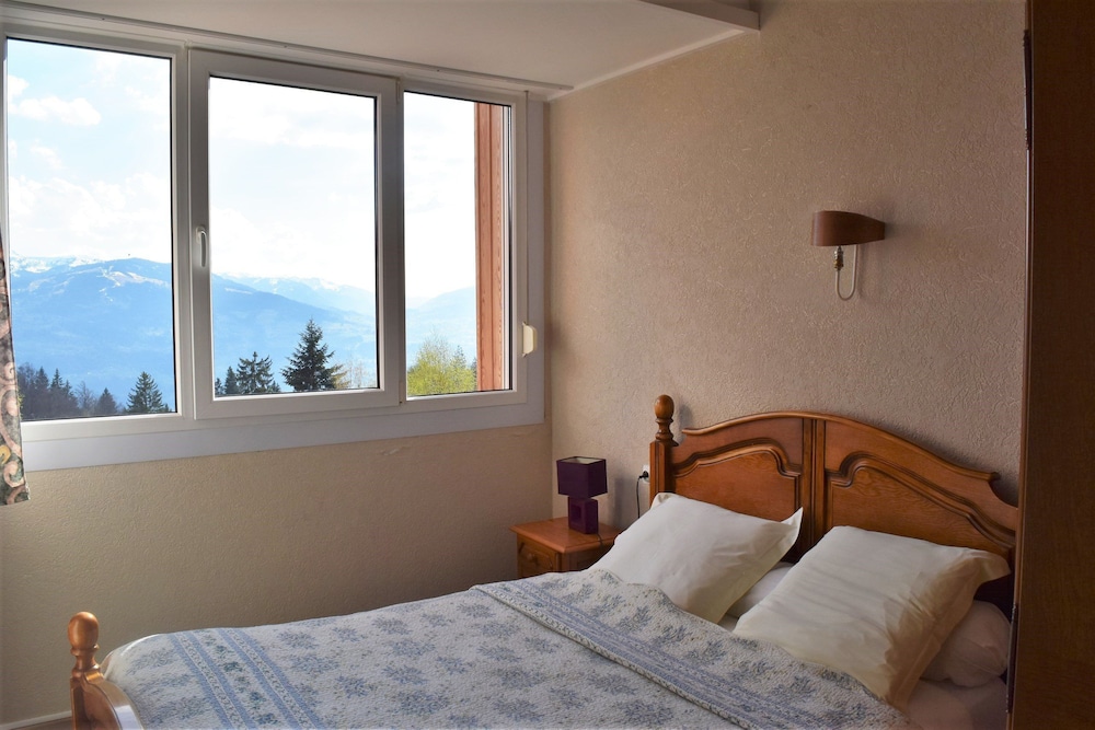 1 Bedroom, Apartment, Double Bed, South View