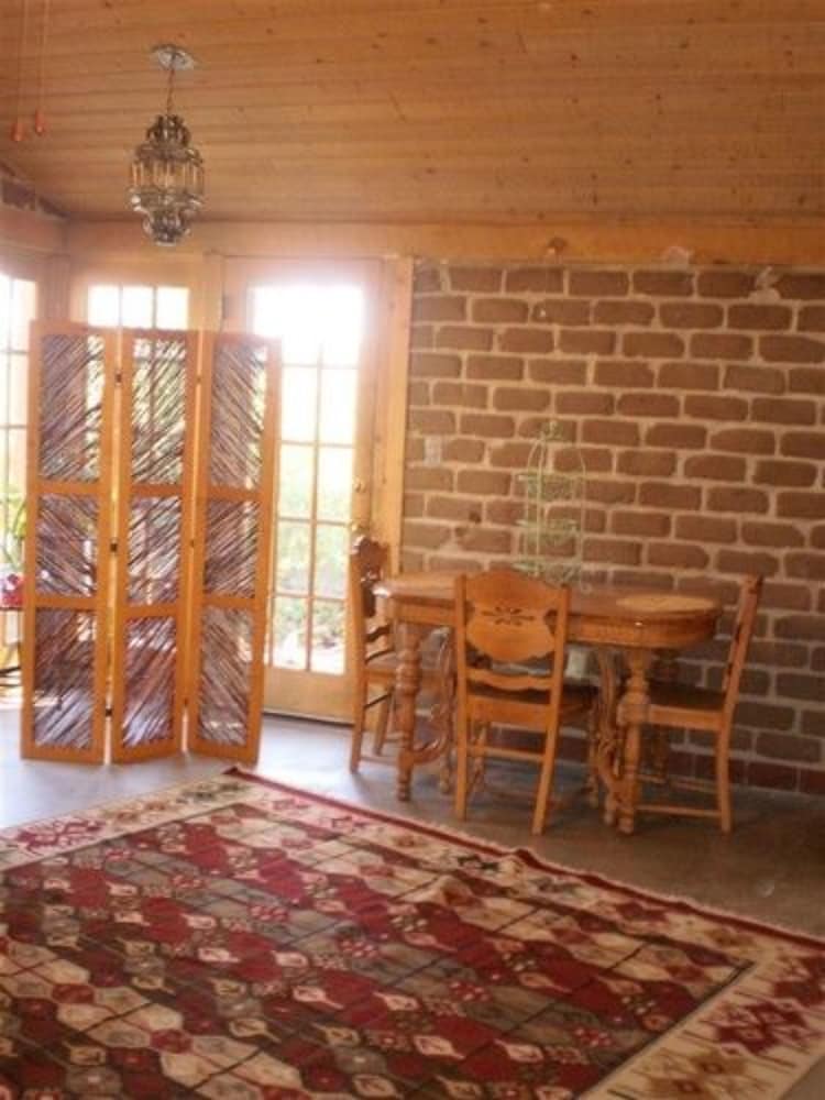 Silver River Adobe Inn 10/22