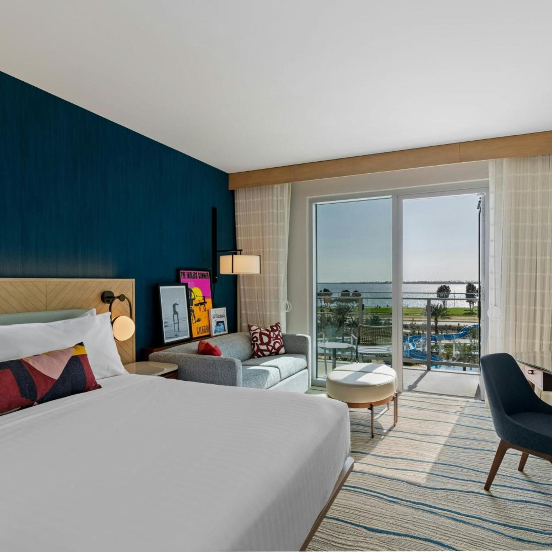 Room, King Bed, Ocean View, Sofa