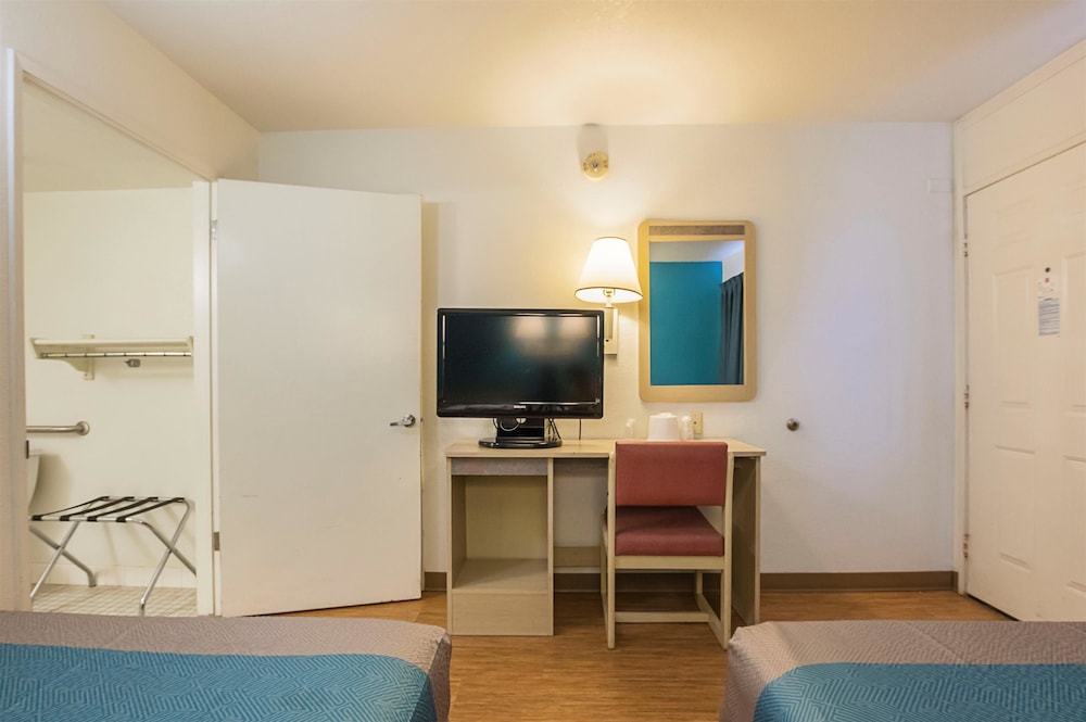 Motel6 Rochester, MN 46/57