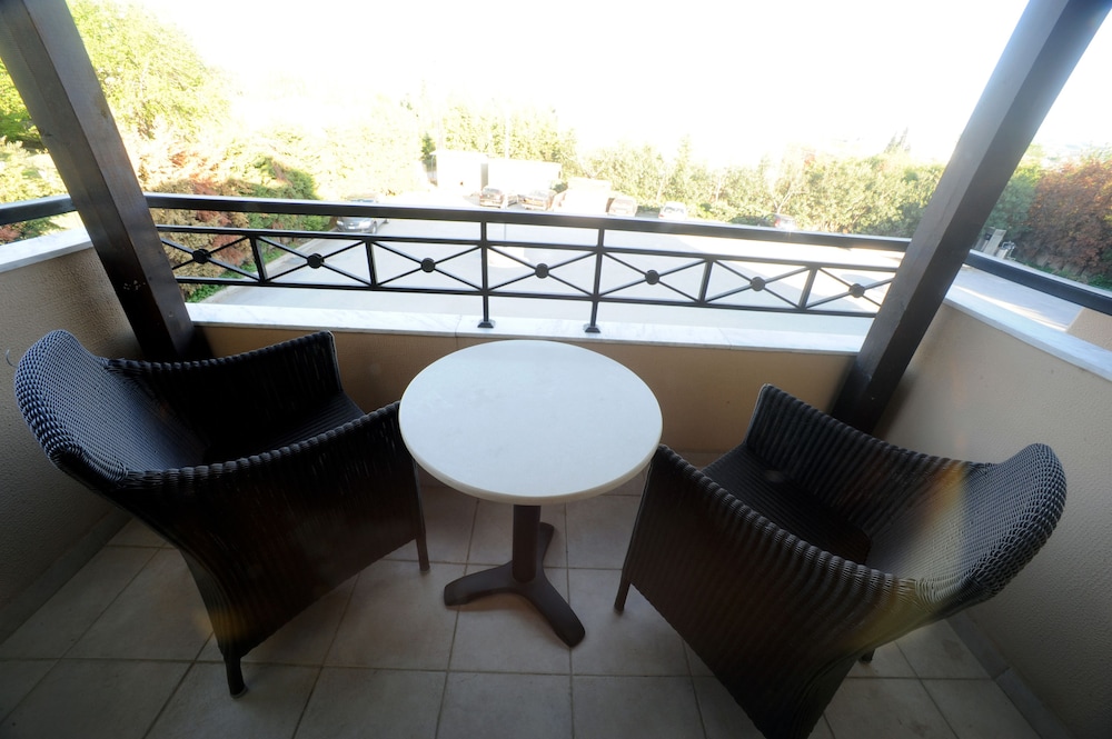 Avalon Hotel Thessaloniki 45/54