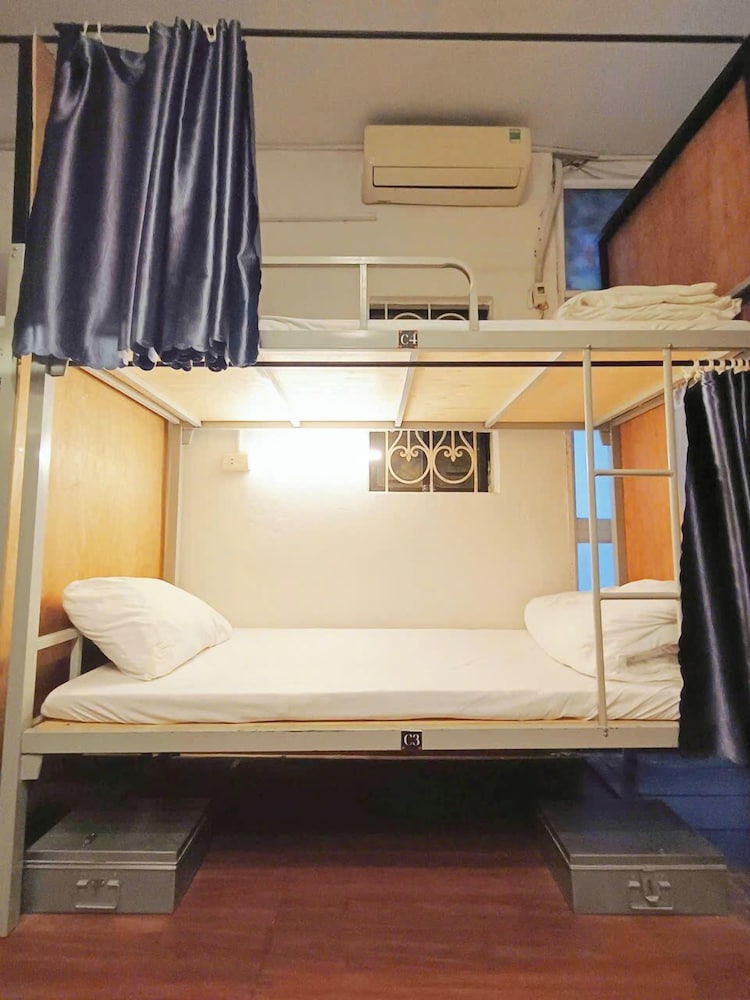 Viet Vintage Hostel & Pub 9/26