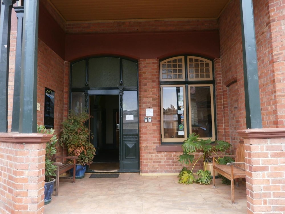Launceston Backpackers 1/48