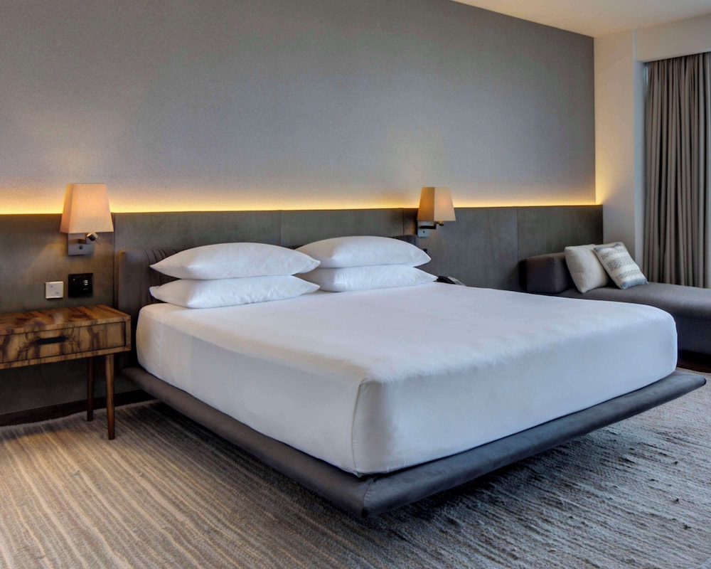 Regency, Suite, King Bed