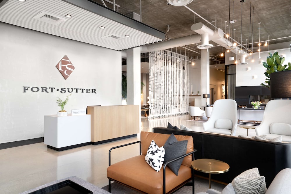 The Fort Sutter Sacramento Tapestry Collection By Hilton 12/77