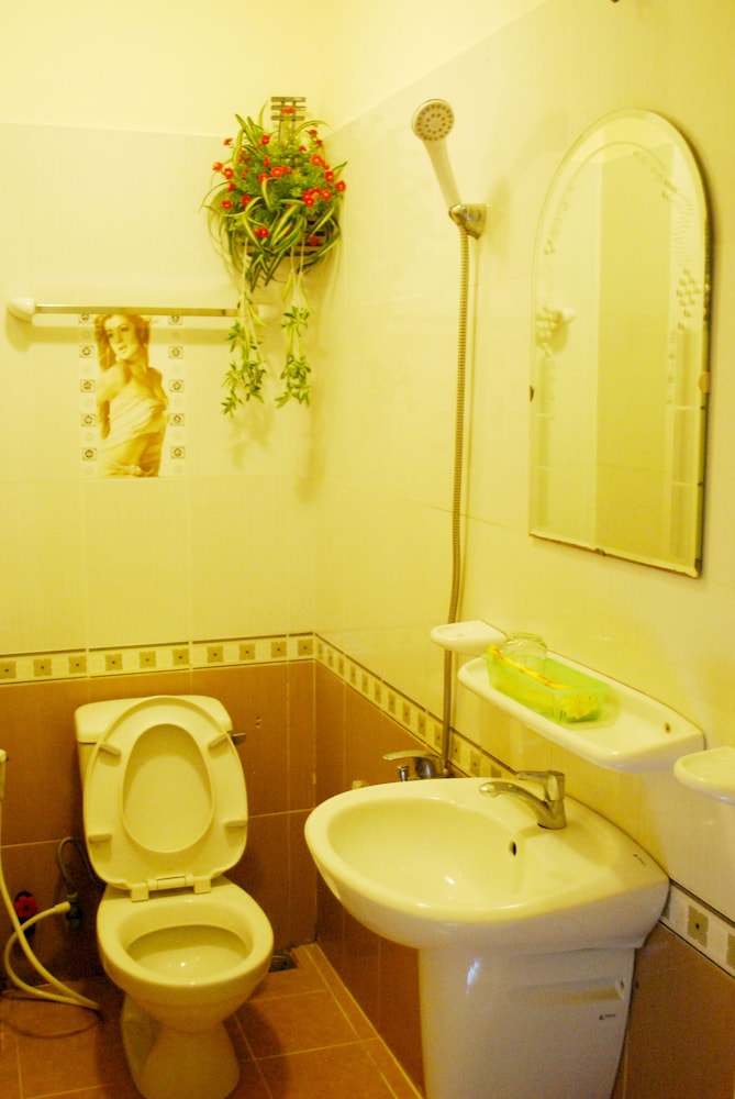 Lan Anh Hotel 26/30