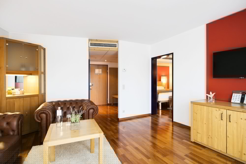 Rogner Hotel 25/27