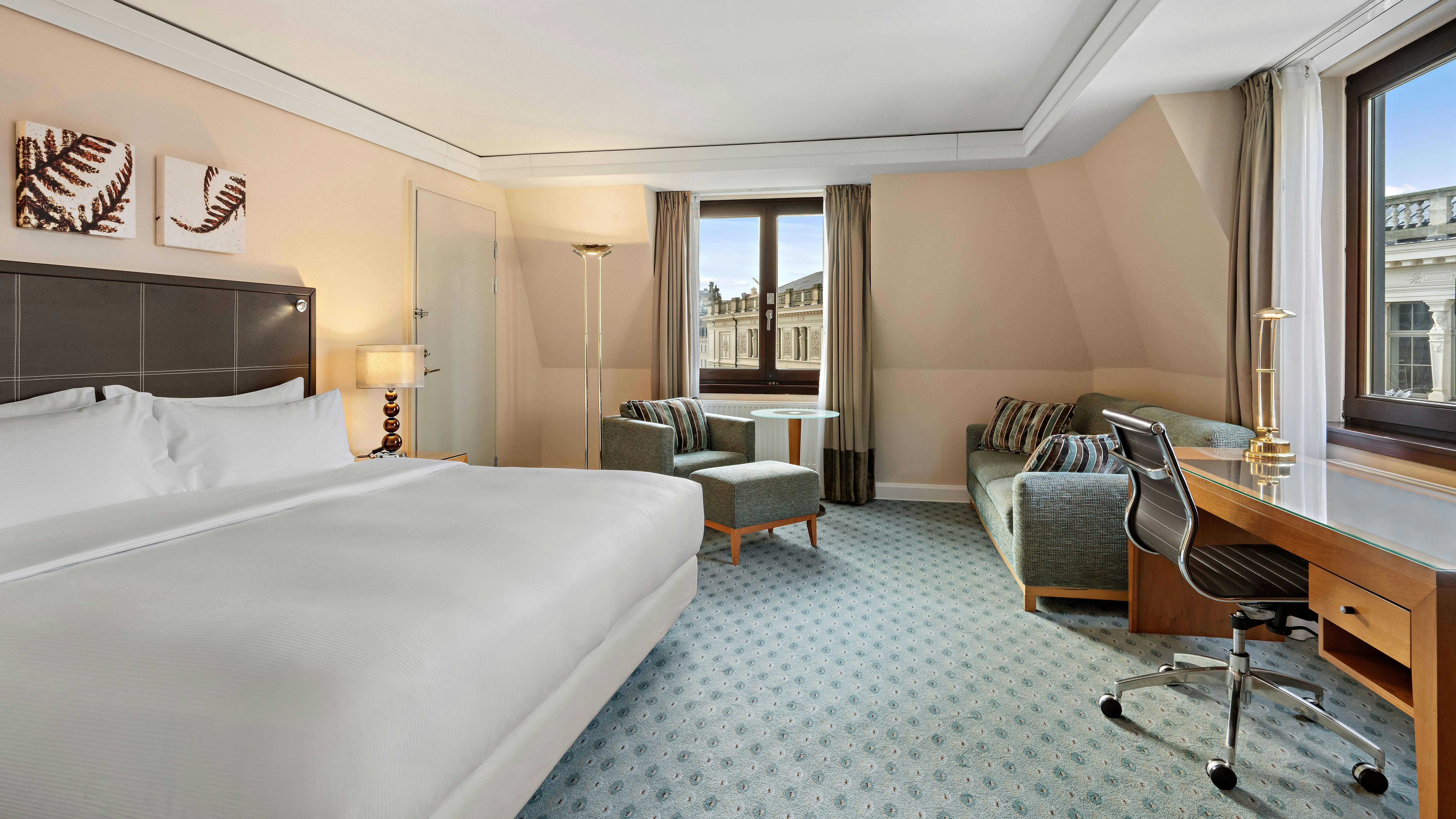 Executive, Family, Queen Bed