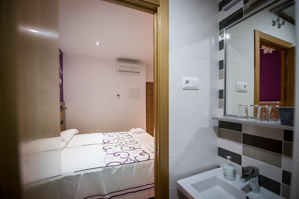 Hostal Carracedo 15/28