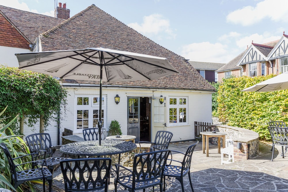 New Flying Horse Inn 7/68
