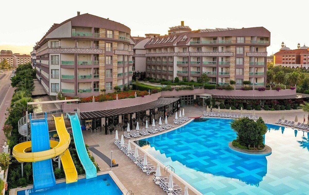 Seamelia Beach Resort Hotel Spa 54/62