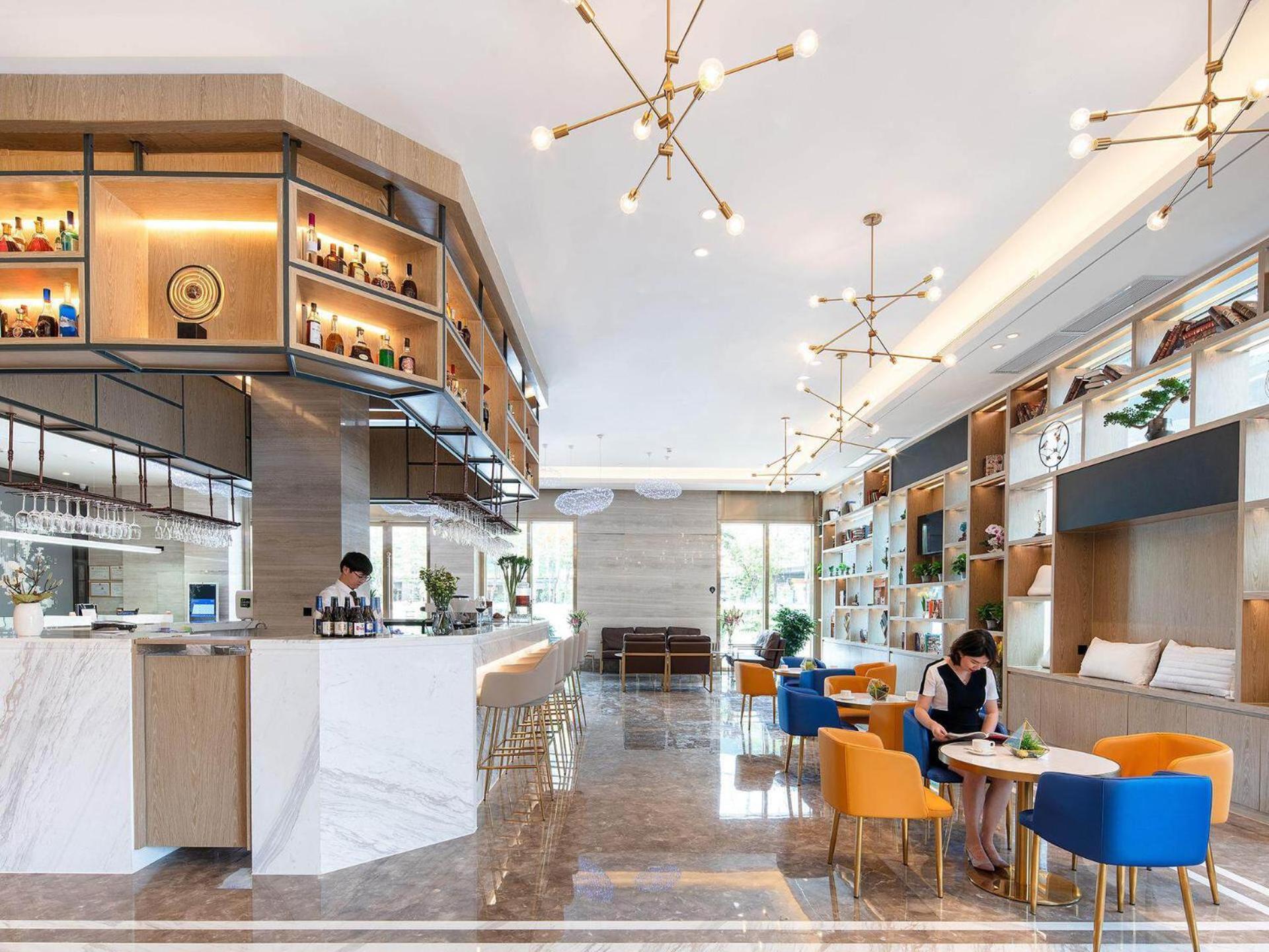 Kyriad Marvelous Hotel (Luoding Huanshi East Road) 8/38