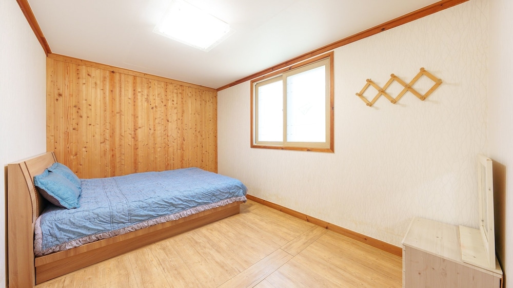 Gyeongju Gampo Beach Castle Pension 6/50
