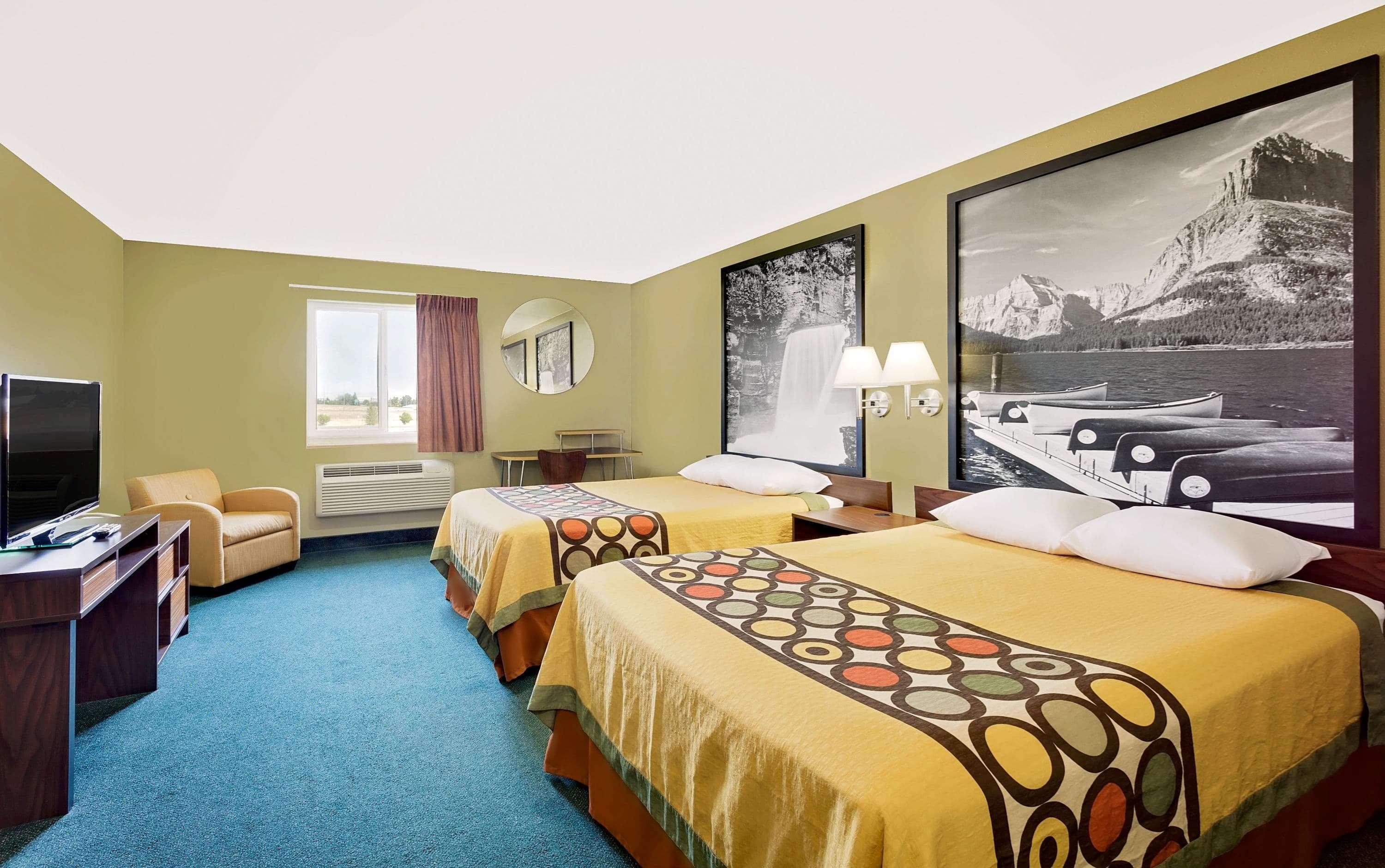 Efficiency, 2 Queen Beds