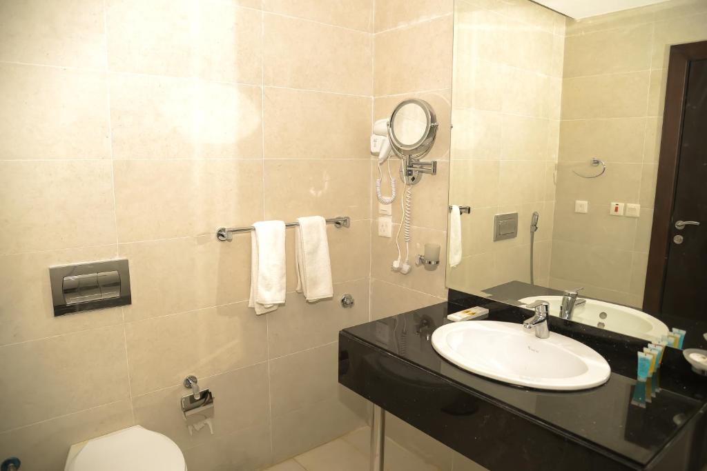 فندق مورا(Mora Hotel) 35/36