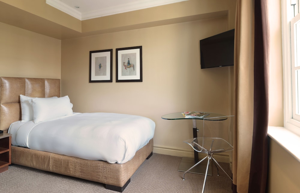 Radisson Blu Hotel London Bond Street 8/71