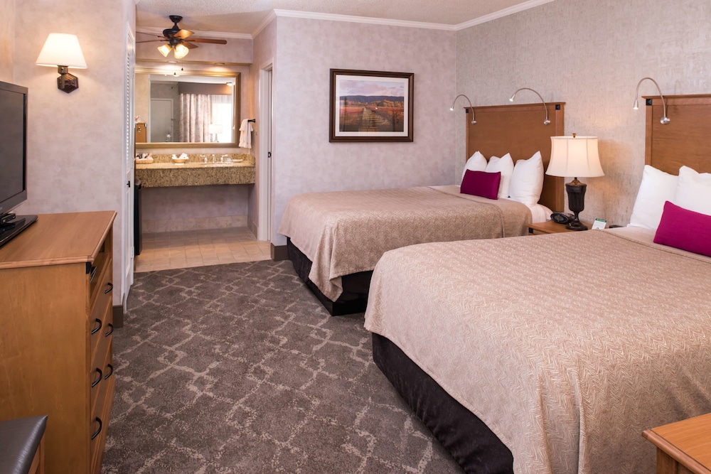 Best Western Plus Black Oak 35/76