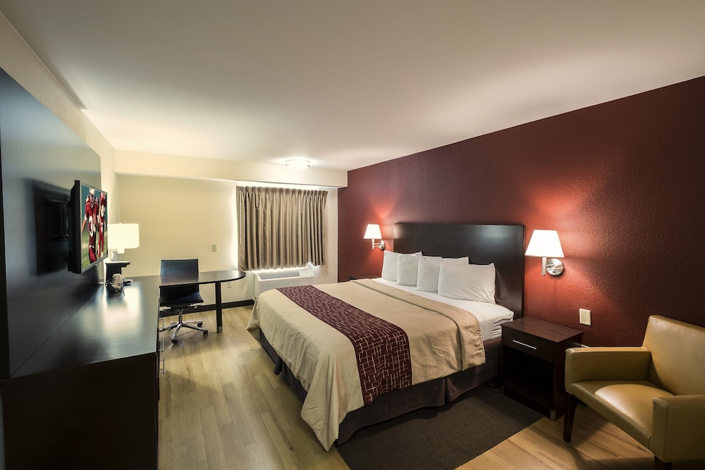 Red Roof Inn Plus Houston Energy Corridor 8/31