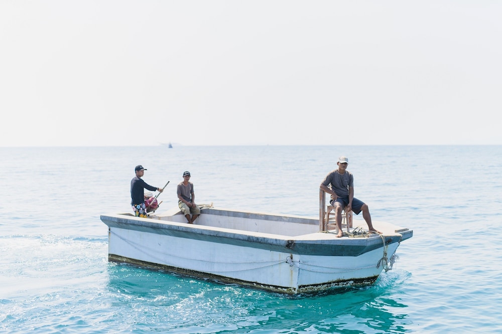 KOH MUNNORK PRIVATE ISLAND 46/50