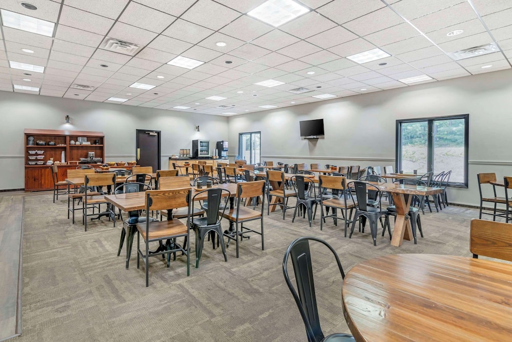 Green Granite Inn, an Ascend Collection Hotel 58/72