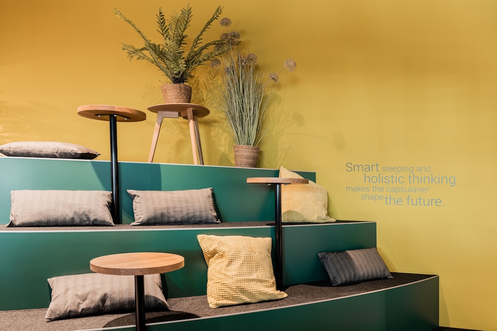 Capsule Hotel - Alpine Garden Zurich Airport 24/37