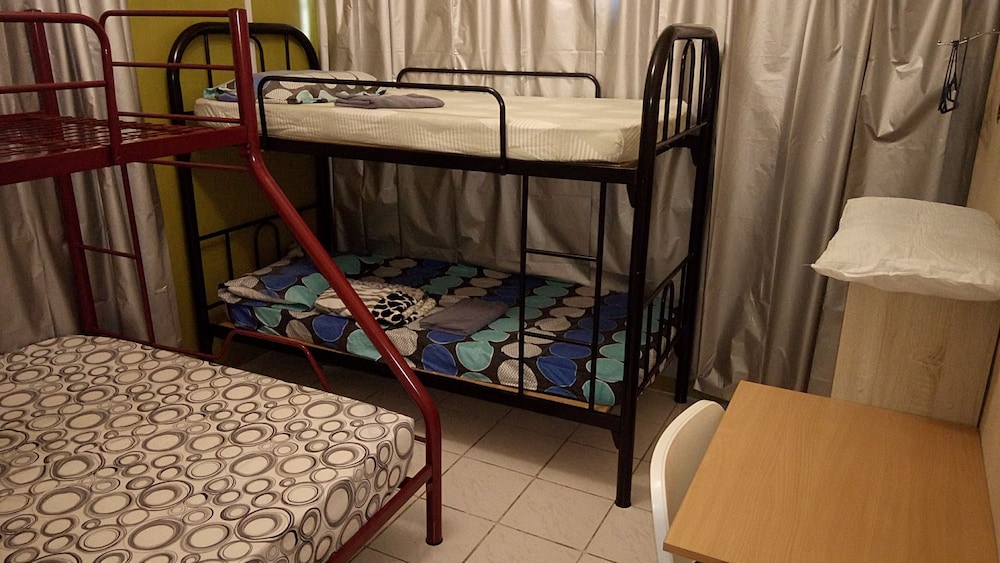 Kemaman Lodge & Cafe - Hostel 7/12
