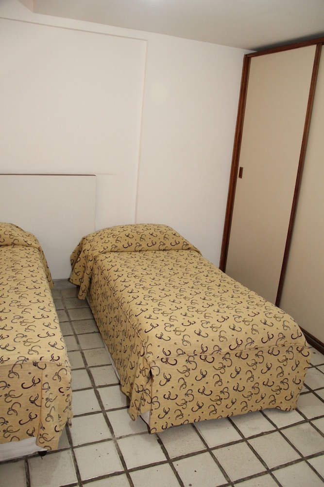 Lagoa Mar Hotel 8/56