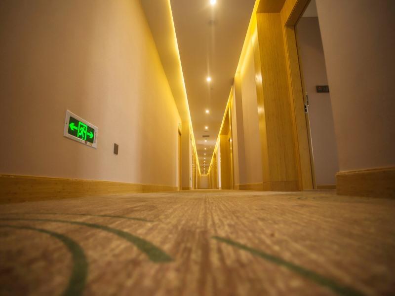 GreenTree Inn Anqing Tongcheng Tongan Road South Bus Station 28/29