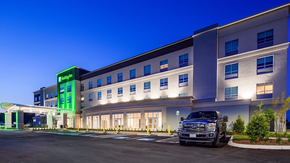 Holiday Inn - Clarksville Northeast, an IHG Hotel 62/69
