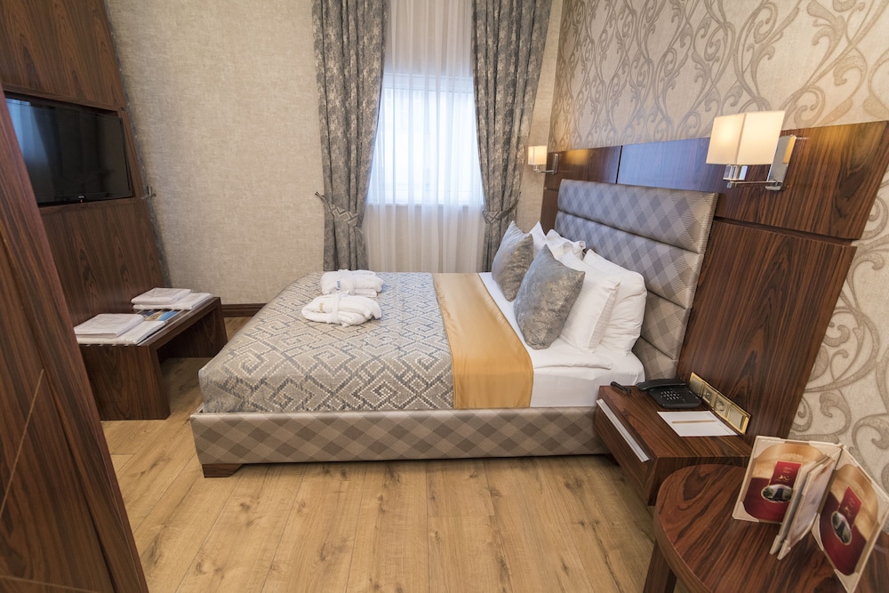 Midmar Deluxe Hotel 17/67