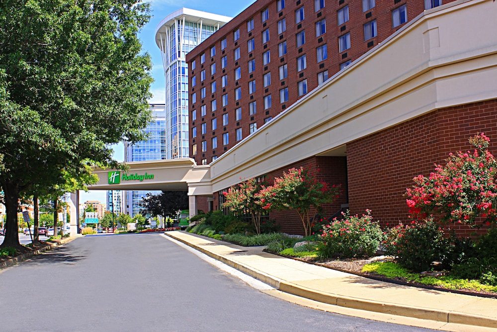 Holiday Inn Arlington at Ballston, an IHG Hotel 6/50