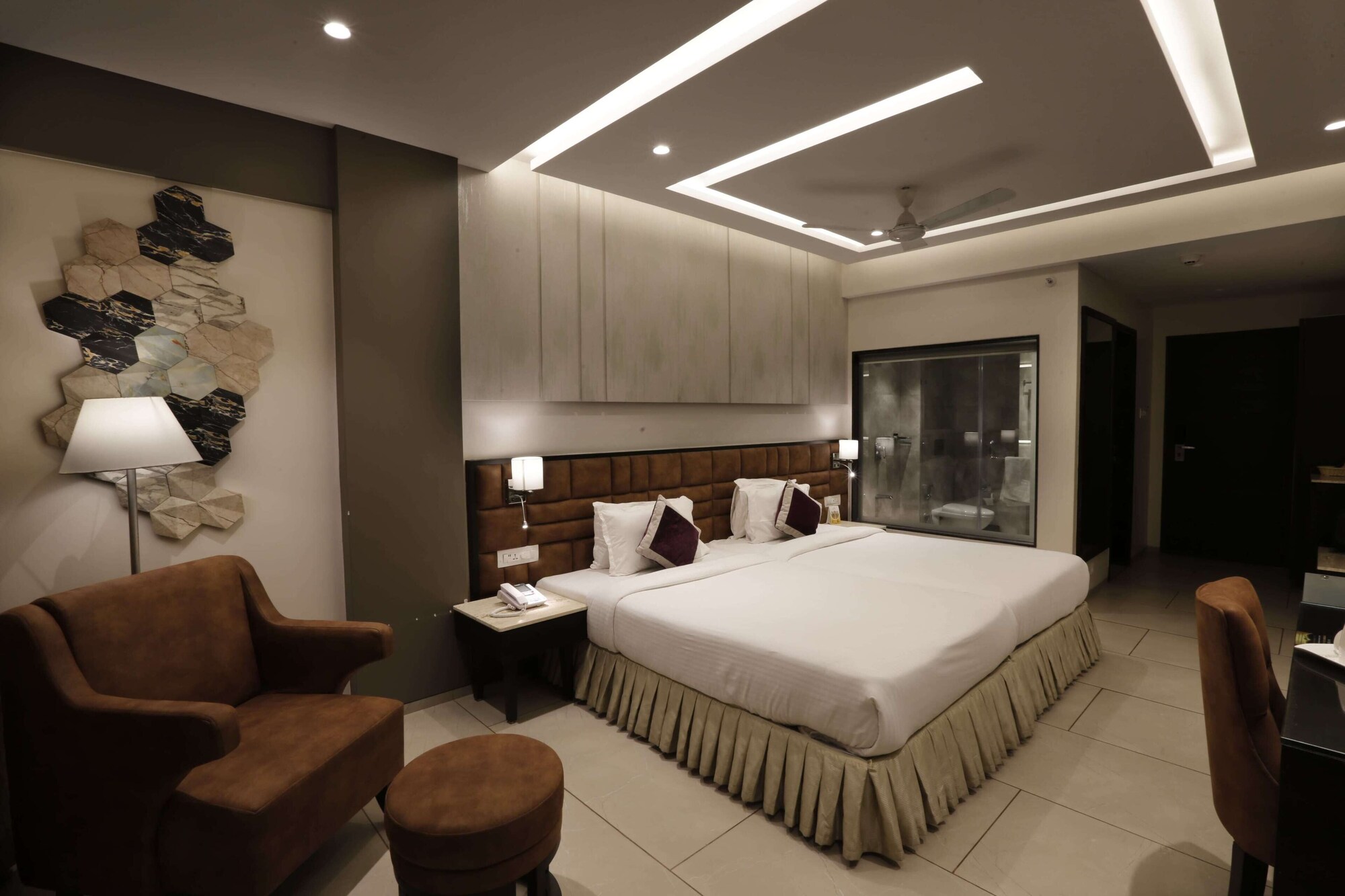 PREMIUM, LUXURY