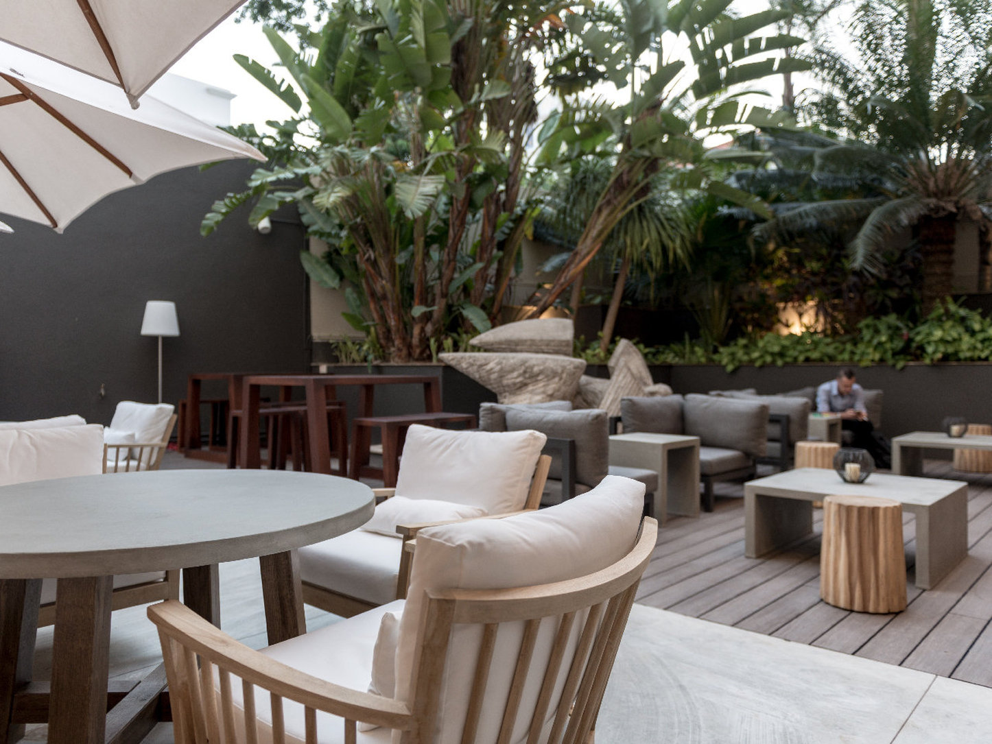 Avenida Hotel Maputo 49/56